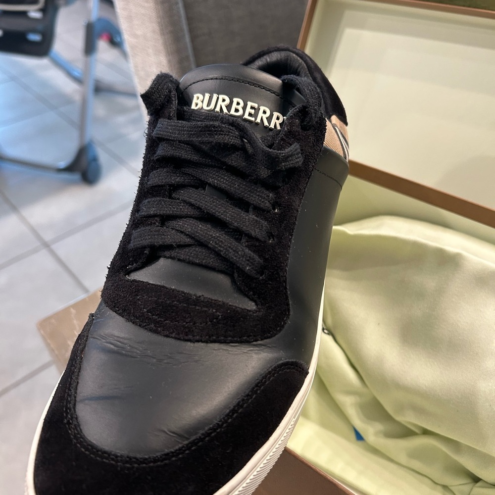 Burberry Men's Black and Tan Sneakers - Picture 1 of 9